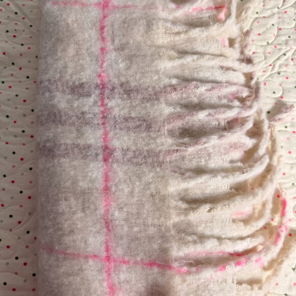 Aerie | Blanket Scarf | White/Pink/Purple | US OS - Picture 1 of 3